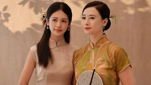 翁虹17歲女兒2